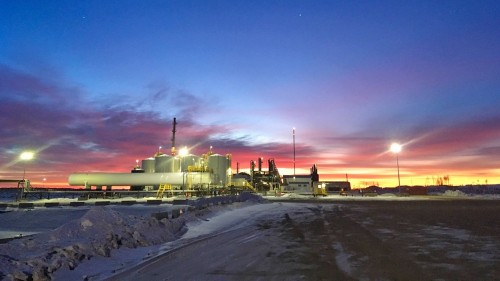 Contractor Shane Sipe captured this winning sunset image at the Montney C-11-K Central Processing Facility in northeastern British Columbia. 